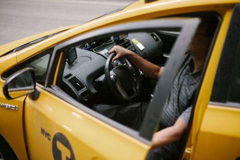 SOAT vs. Todo Riesgo: qué necesita saber un taxista para estar protegido