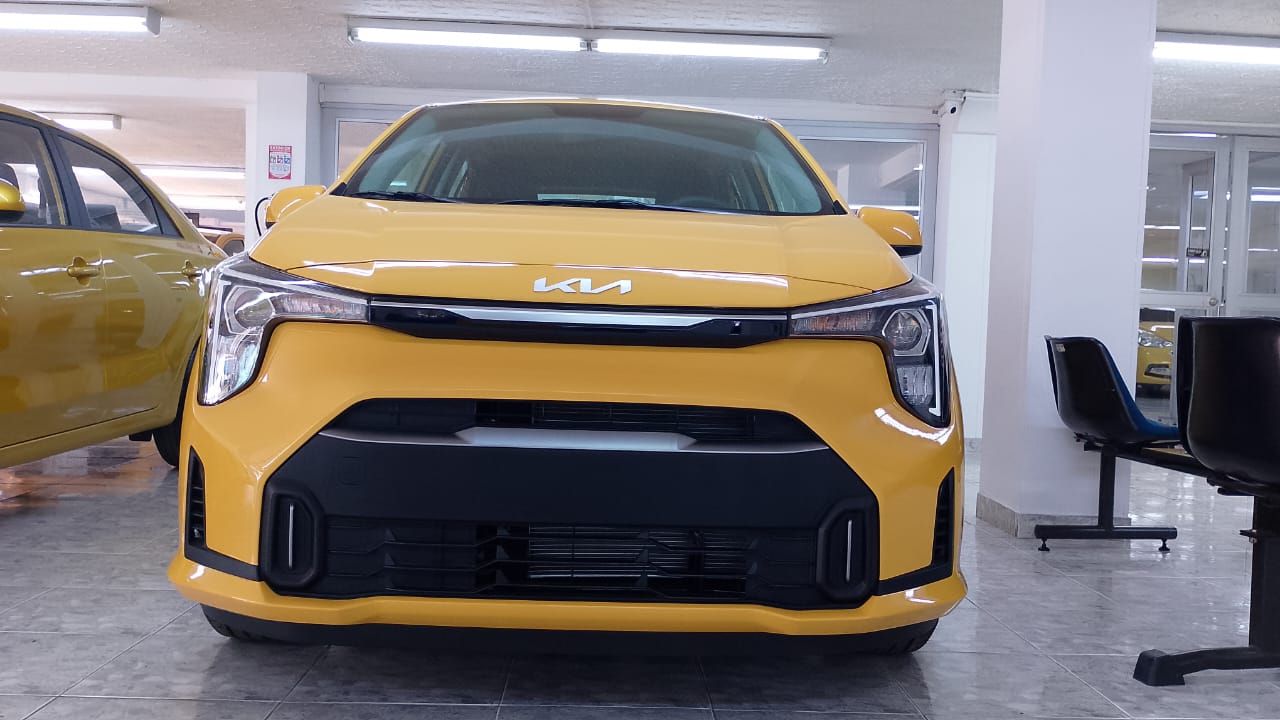Kia Picanto Taxi - vista frontal